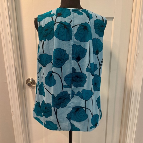 cabi Poppy Top, #3268, EUC, M, Blue, Sleeveless - Picture 7 of 9